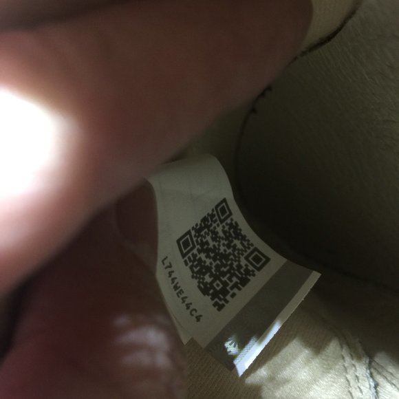 UGG EYAN II CANVAS Sneakers 6.5 Authentic Comfort - Picture 3 of 15